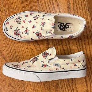 NWOT Vans Floral Loafers, Ivory